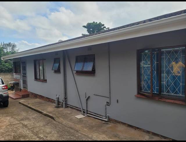 4 BEDROOM PROPERTY TO RENT IN SEA VIEW